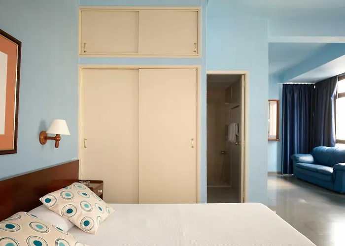 Urbansea Atlanta Hotel