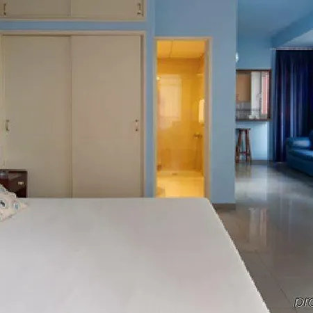 Hotel Urbansea Atlanta 3*